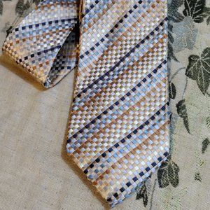 American Modern || Checkered Weave Silk Tie
